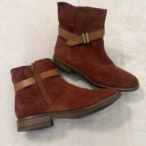 Clarks Collection Women’s Boots Cazmin Strap Mahogany, Size 7 Boho Western Suede